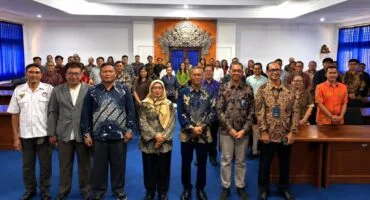 Wakil Pimpinan KPK Ibnu Basuki Widodo meninjau implementasi Pendidikan Antikorupsi di SMAN 1 Kuta Selatan Bali