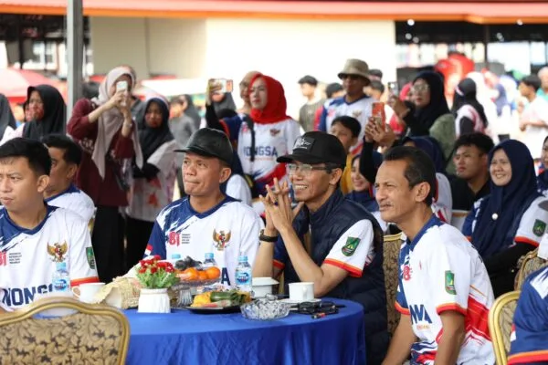 Wali Kota Batam Amsakar Achmad menghadiri kegiatan Nostalgia di Nongsa di Ruko Summerland Batu Besar