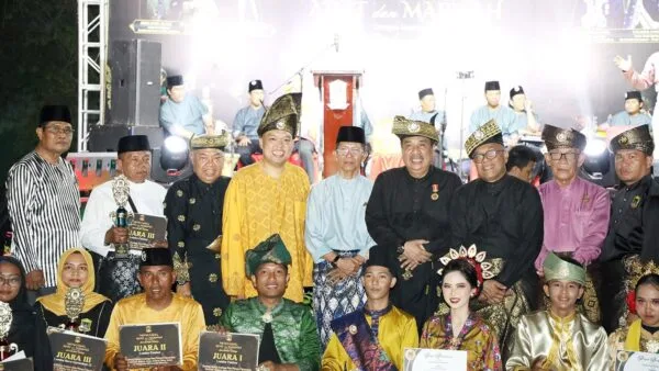 Wali Kota Batam Amsakar Achmad menghadiri penutupan Sembang Budaye LAM di Lapangan Legenda Malaka