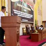 Wali Kota Batam Amsakar Achmad menyampaikan kata sambutan pada Rapat Paripurna Ranperda Perubahan APBD 2026
