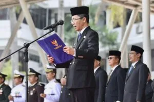 Sejumlah pegawai dan pejabat Pemko Batam mengikuti upacara Peringatan Hari Kesaktian Pancasila Tahun 2026 di Dataran Engku Putri e1790915514614