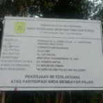 Penyerahan dokumen laporan informasi (LI) awal proyek Jalan Daeng Celak dari Tim Investigasi Samudera Kepri kepada pihak Kejaksaan Negeri Tanjungpinang.